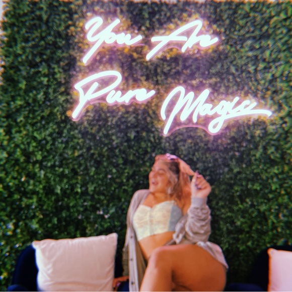 HI IM BAILEY :) - Picture 4 of 8